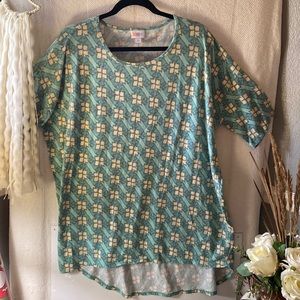 Women’s Lularoe sz XL like new condition